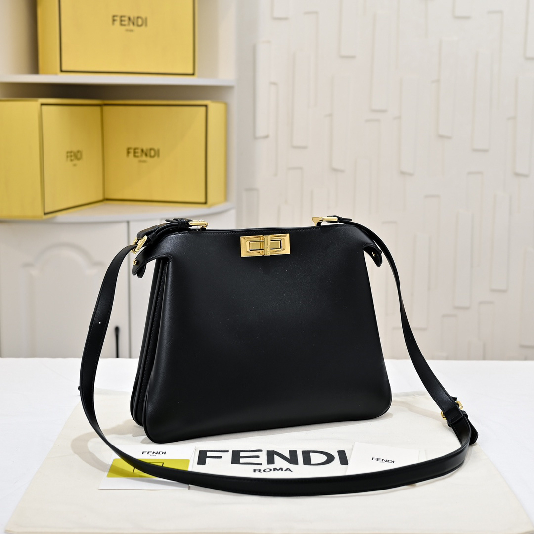 FENDI-Peekaboo Soft Handbag