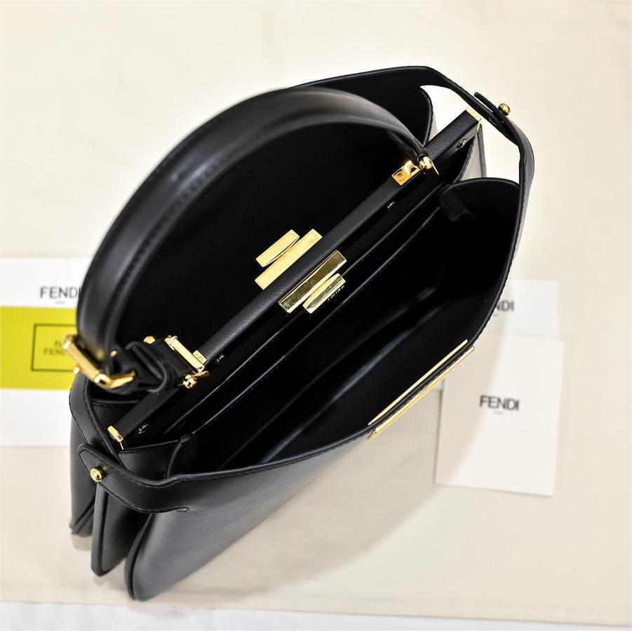 FENDI-Peekaboo Soft Handbag