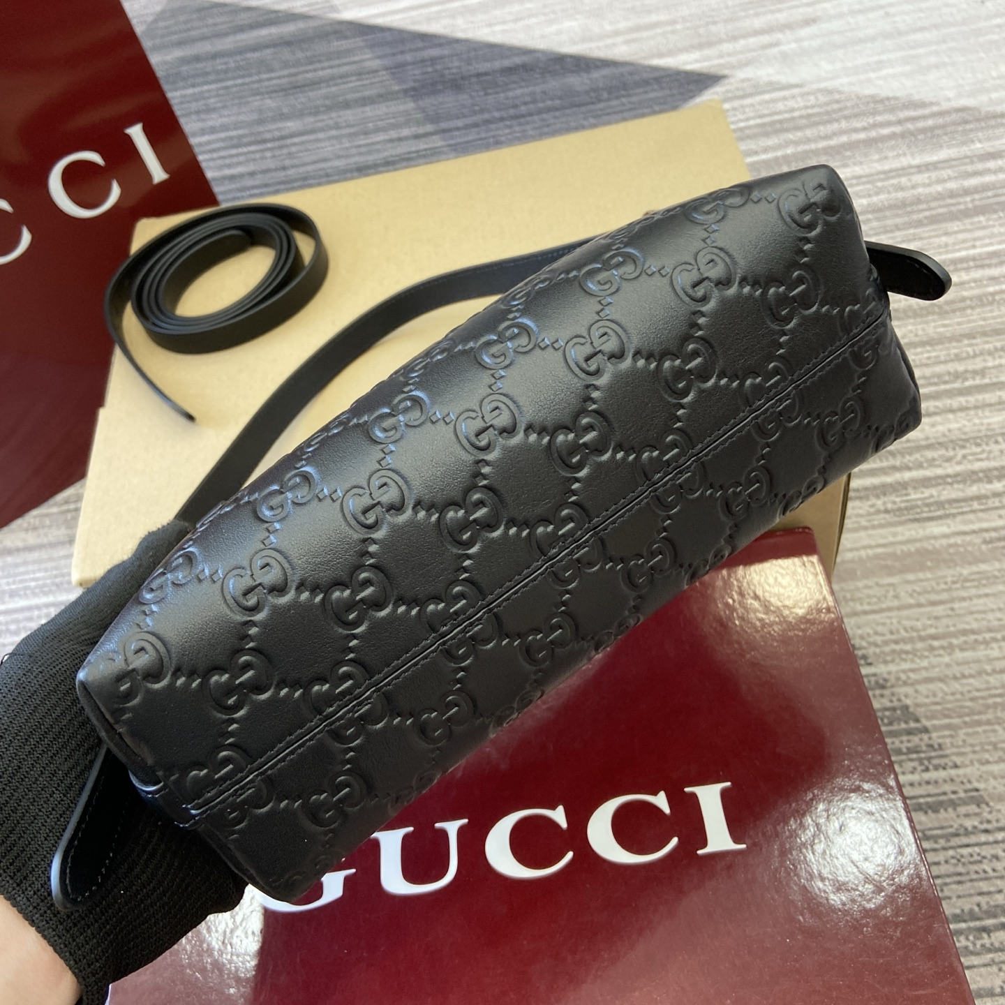 Gucci-GG Emblem shoulder bag