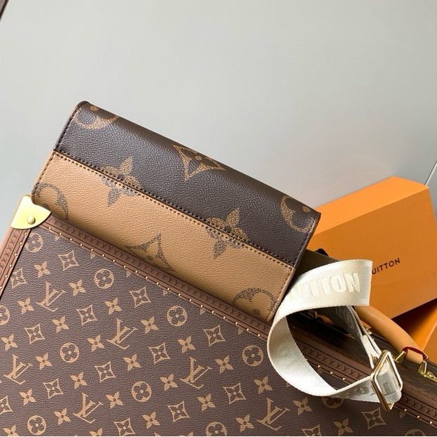 LV-On the go small tote bag