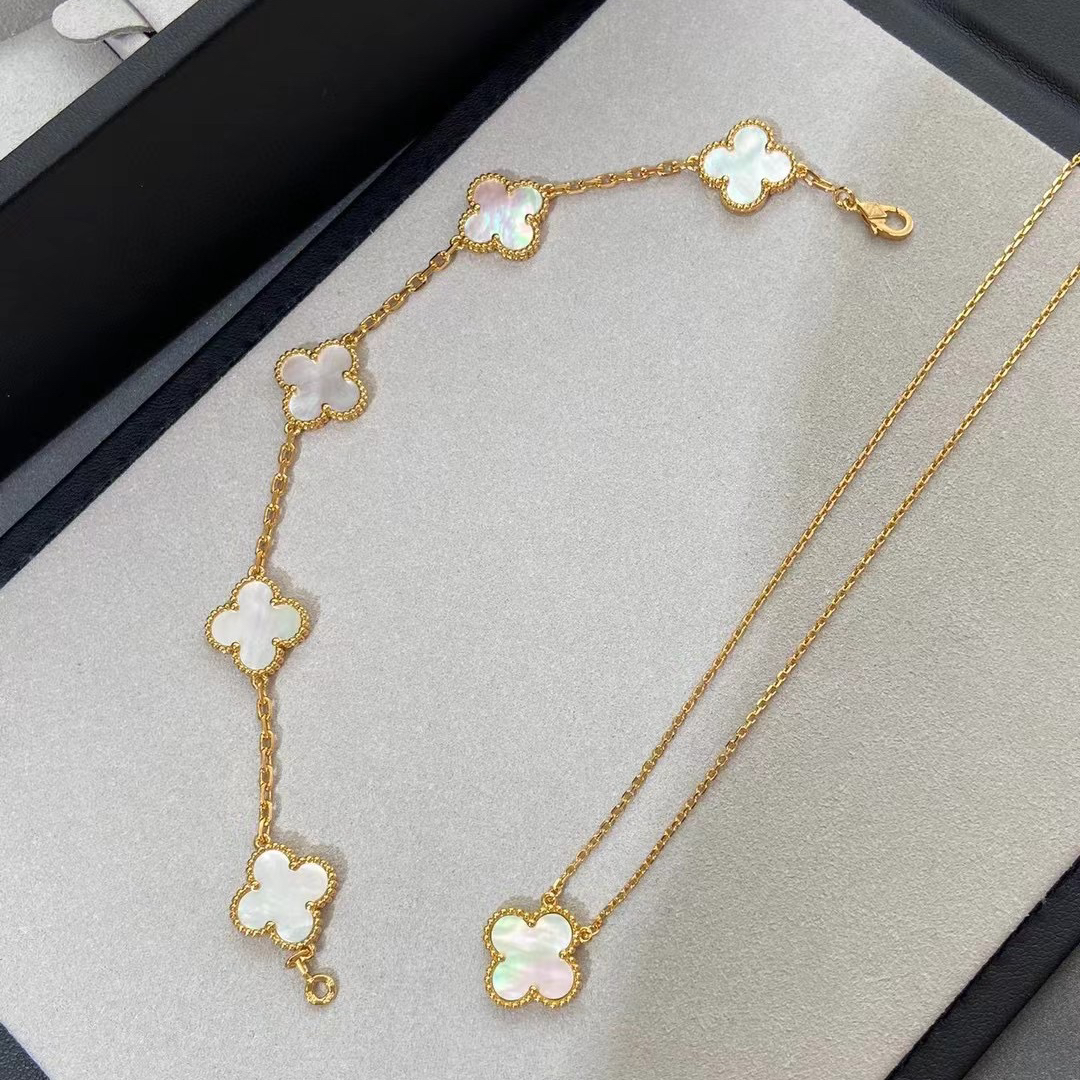 Van Cleef & Arpels-necklace + bracelet combination (1 set)