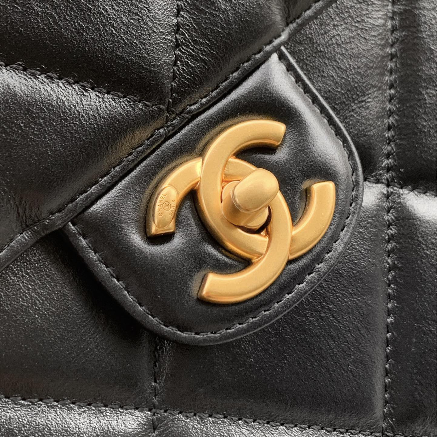 Chanel-24B new bowling bag