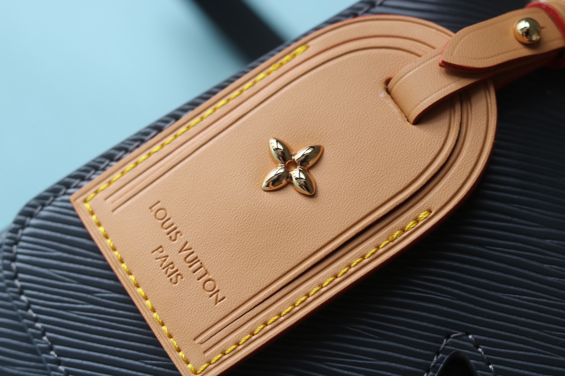 LV-Twist medium handbag