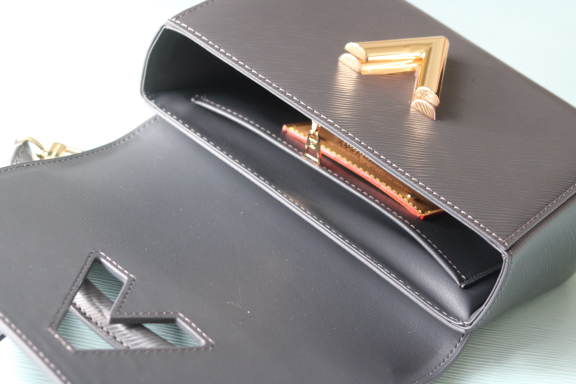 LV-Twist medium handbag