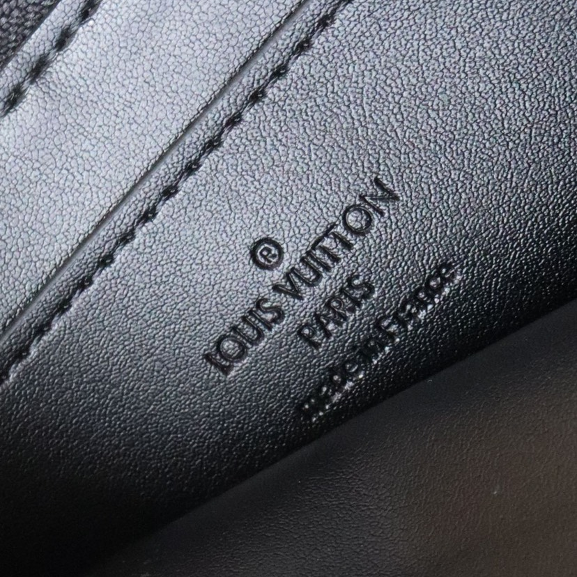 LV-MULTI CARD HOLDER TRUNK Wallet