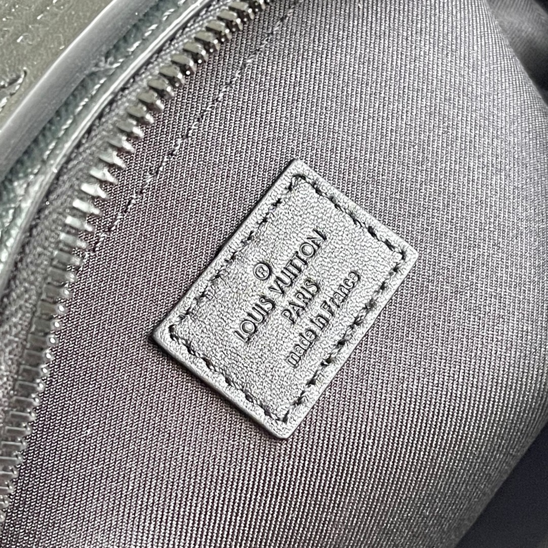 LV-S Lock Men's Messenger Bag