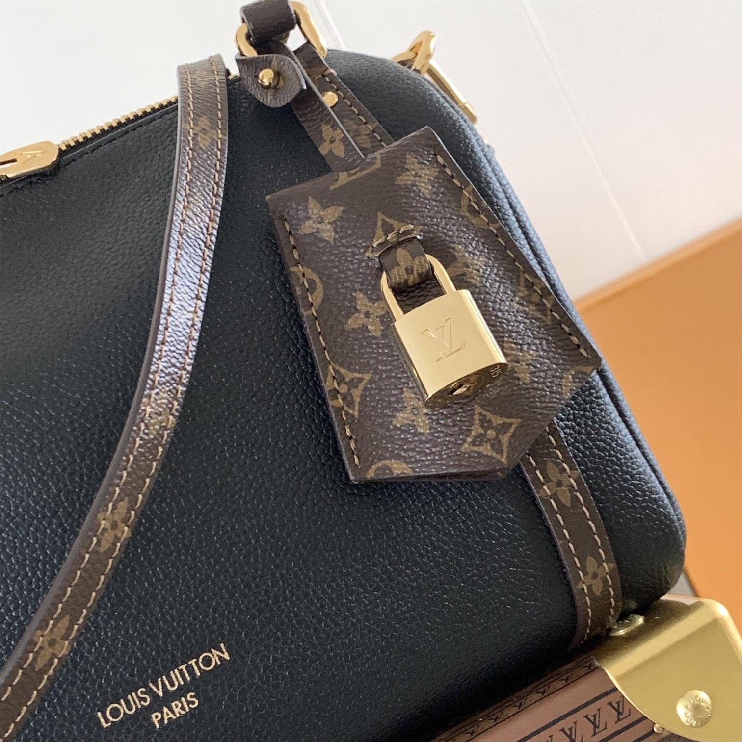 LV-Express Small Monogram Classic Pattern Handbag