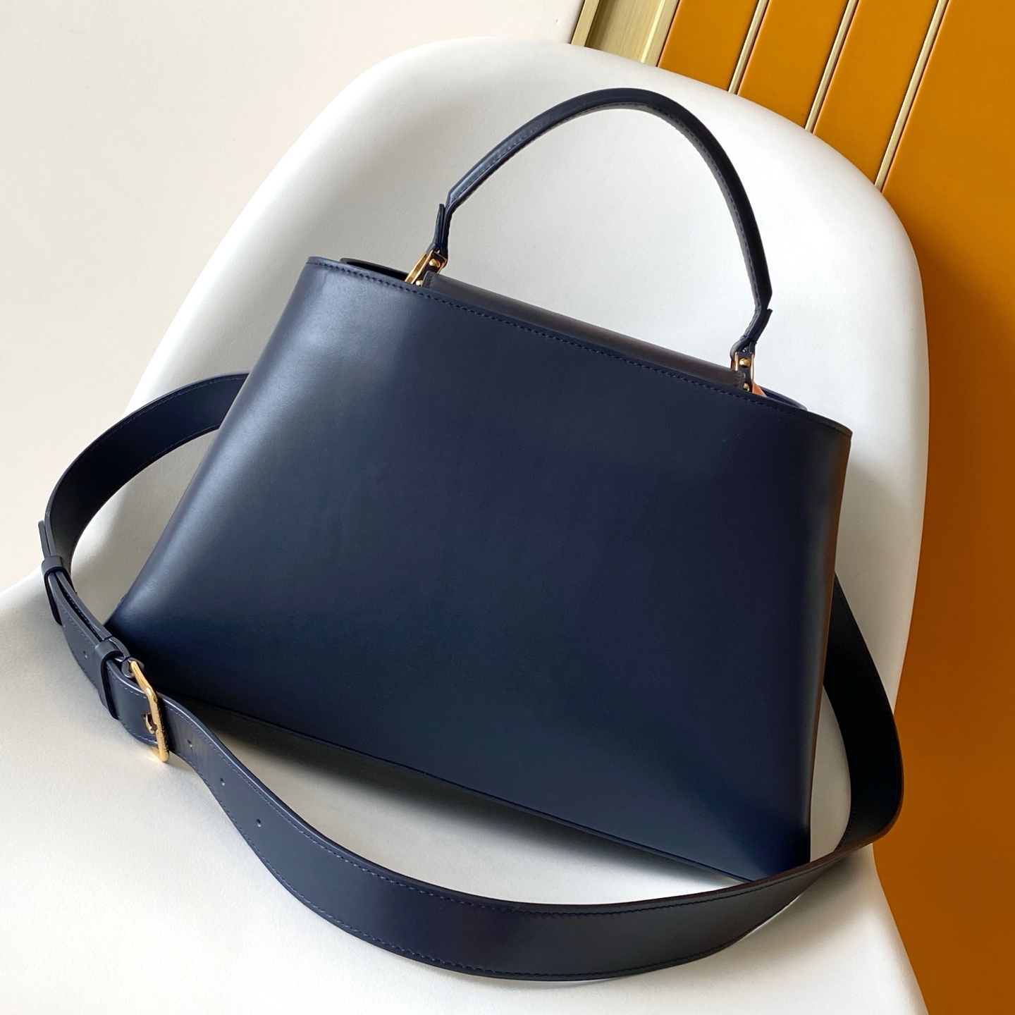 LV-Capucines Souple Large handbag