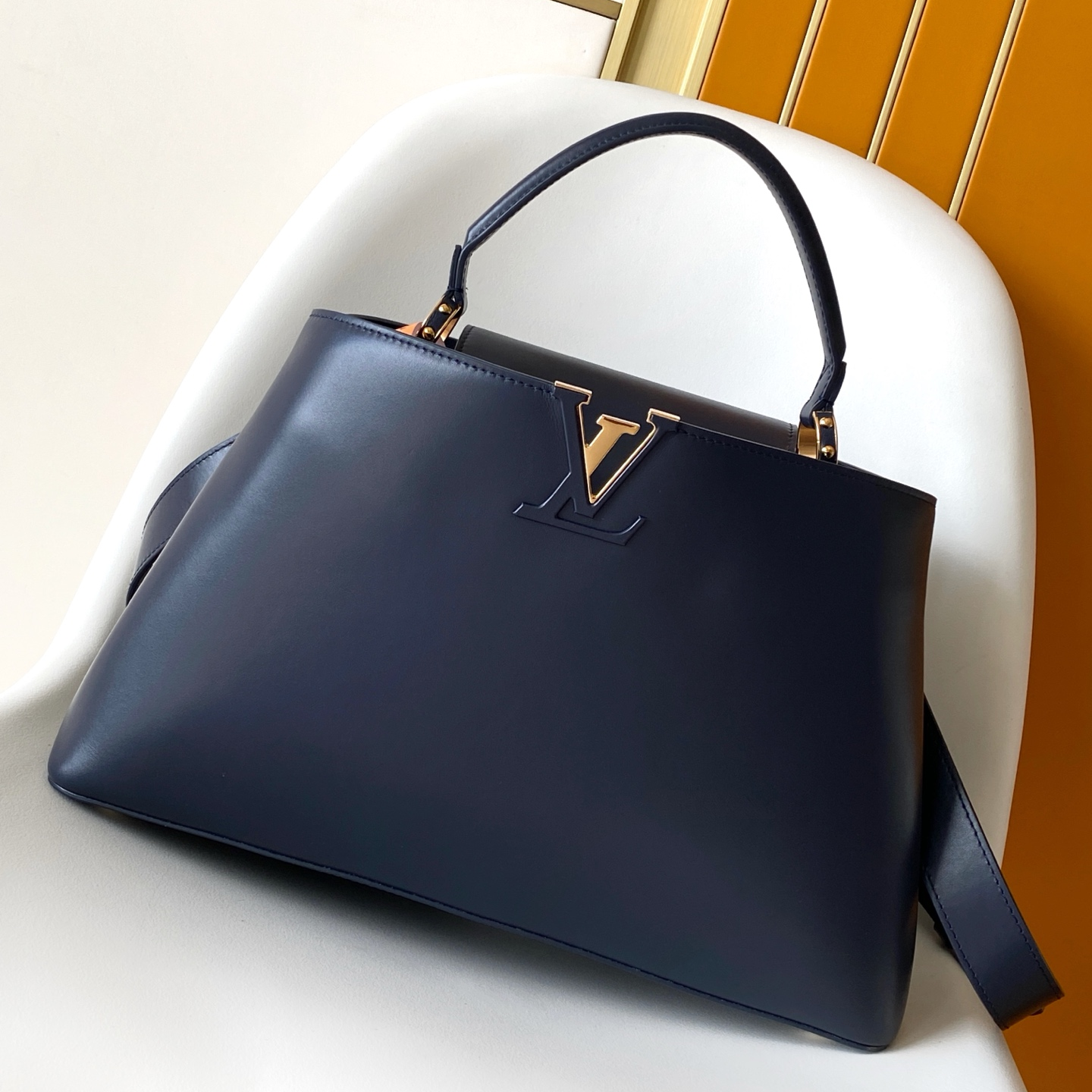 LV-Capucines Souple Large handbag