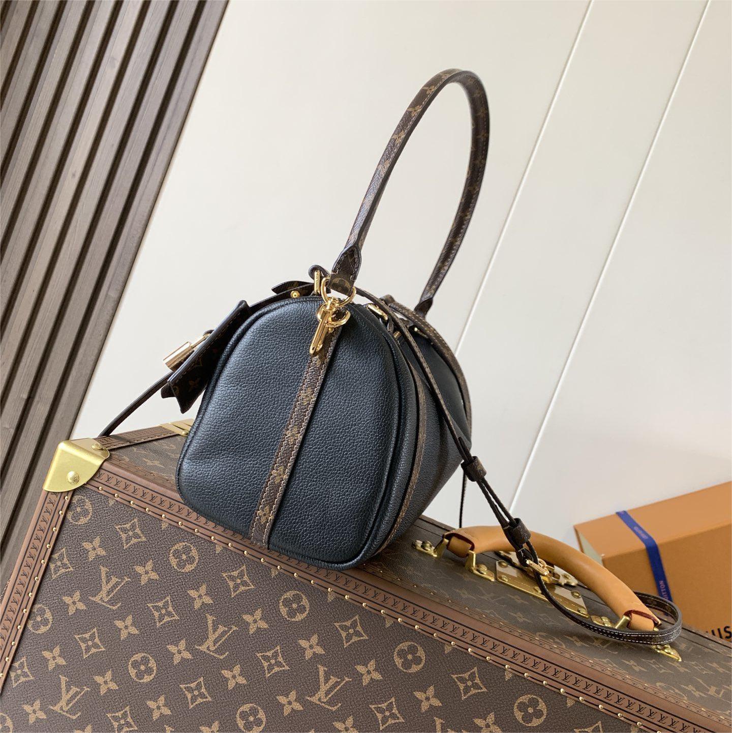 LV-Express Small Monogram Classic Pattern Handbag