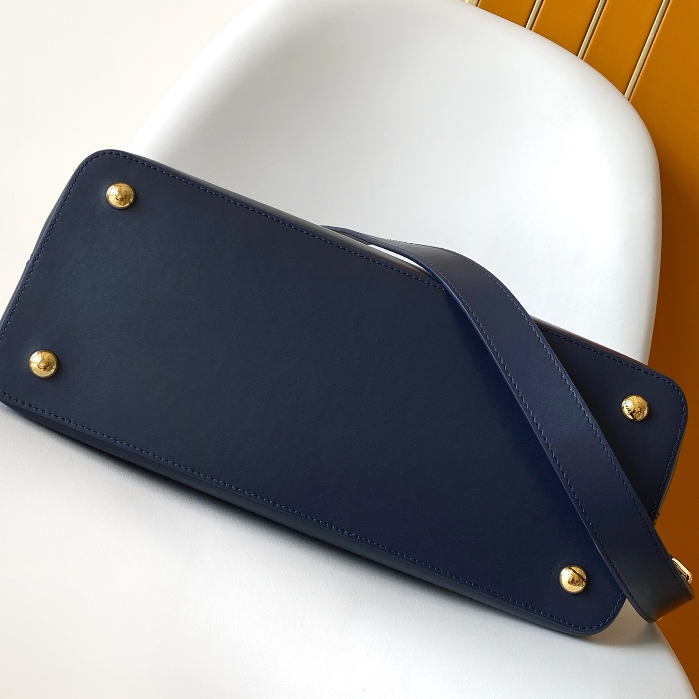 LV-Capucines Souple Large handbag