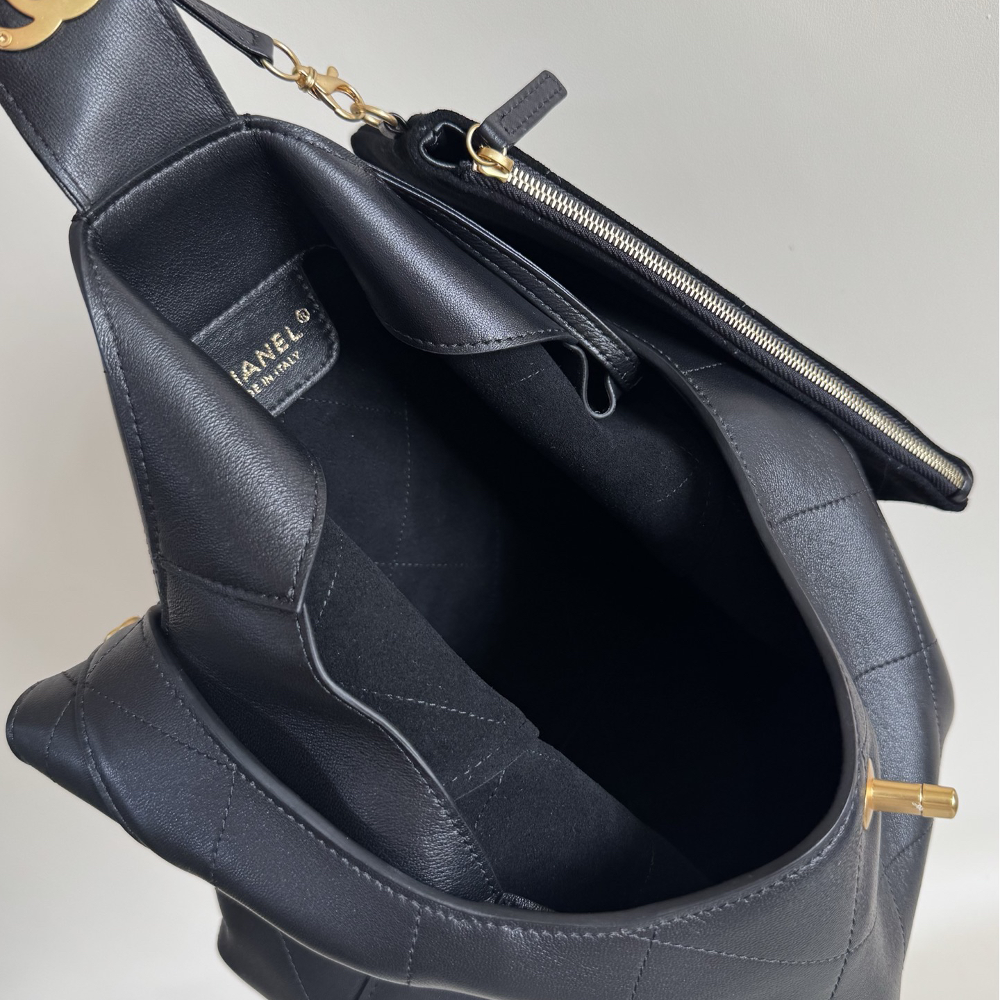 Chanel-25P Spring and Summer hobo bag