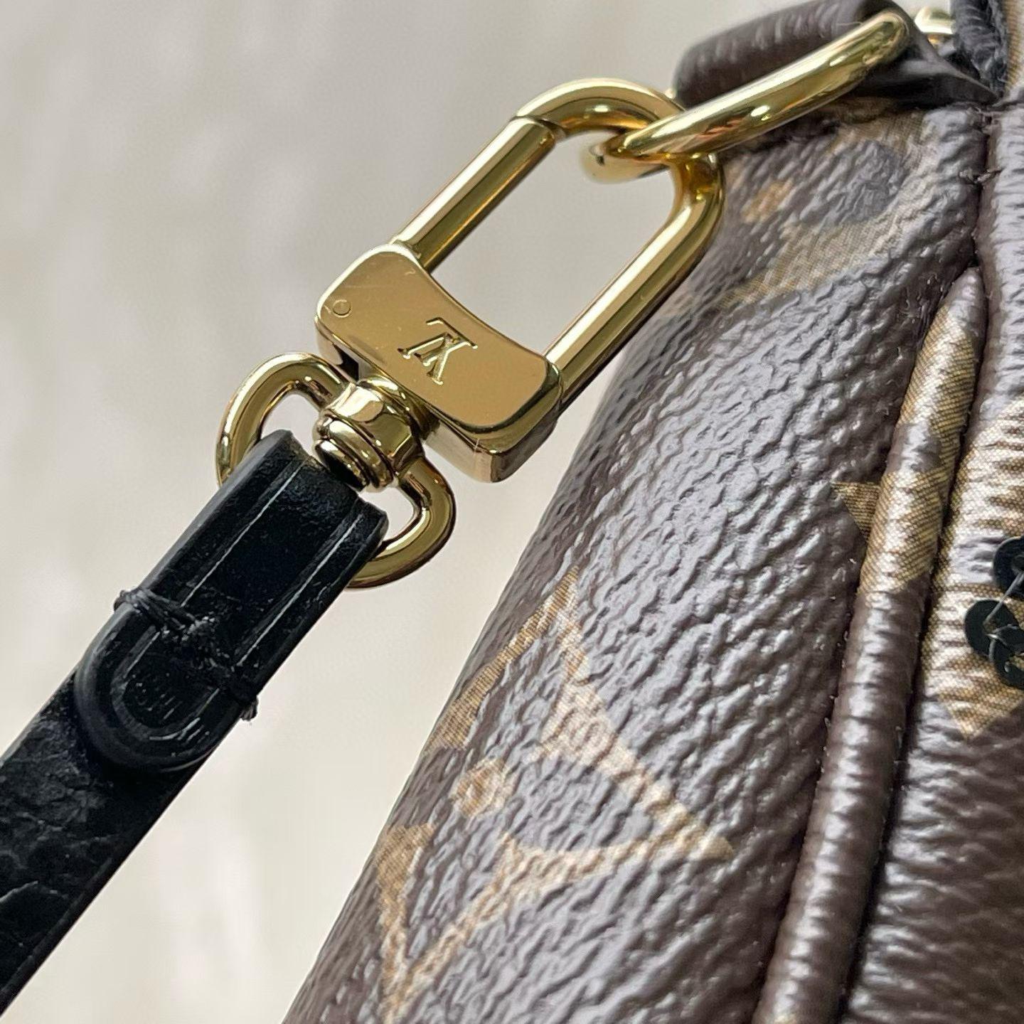 LV-Pochette Accessolres