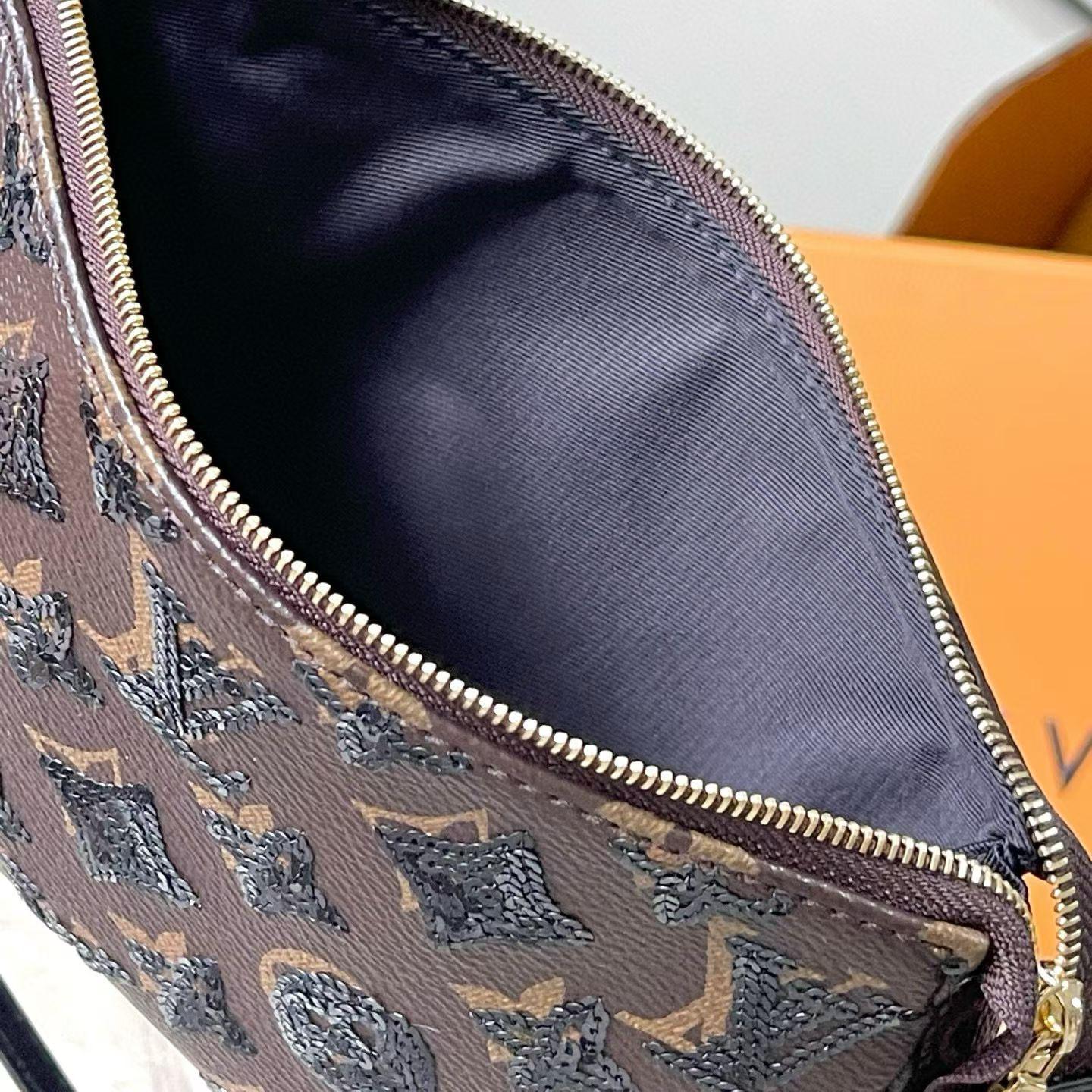 LV-Pochette Accessolres