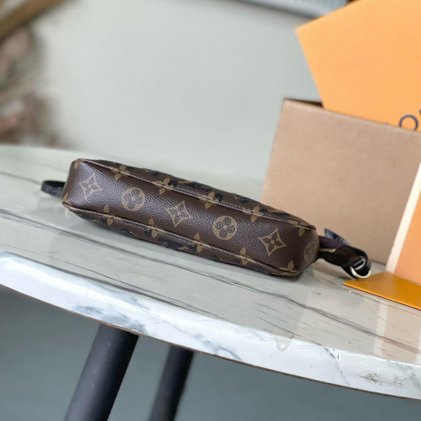 LV-Pochette Accessolres