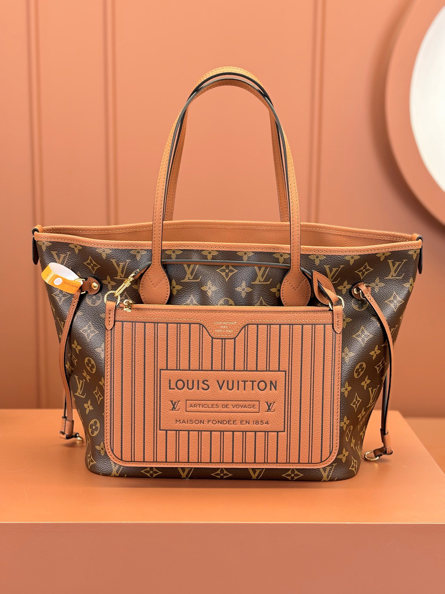 LV-NEVERFULL INSIDE OUT BB