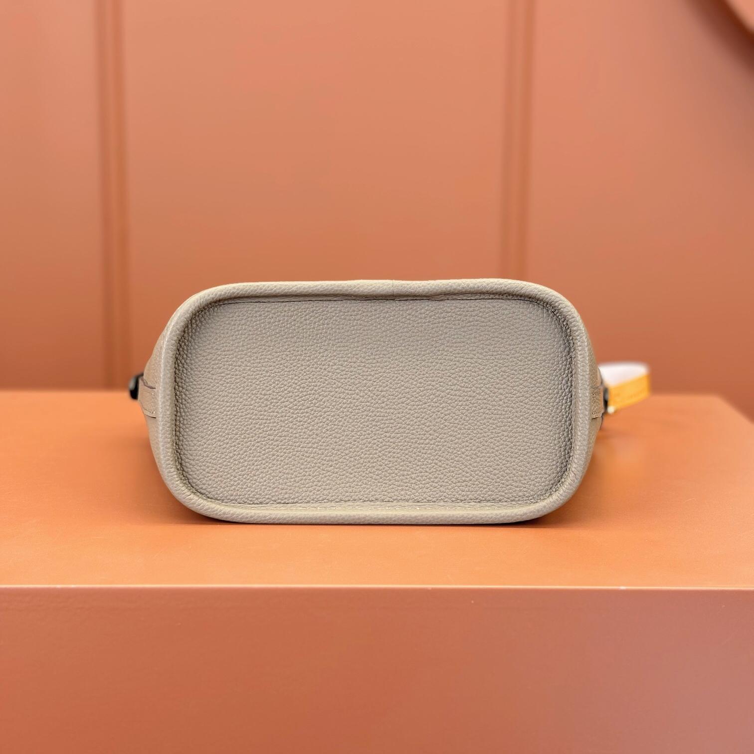 LV-NEVERFULL INSIDE OUT BB