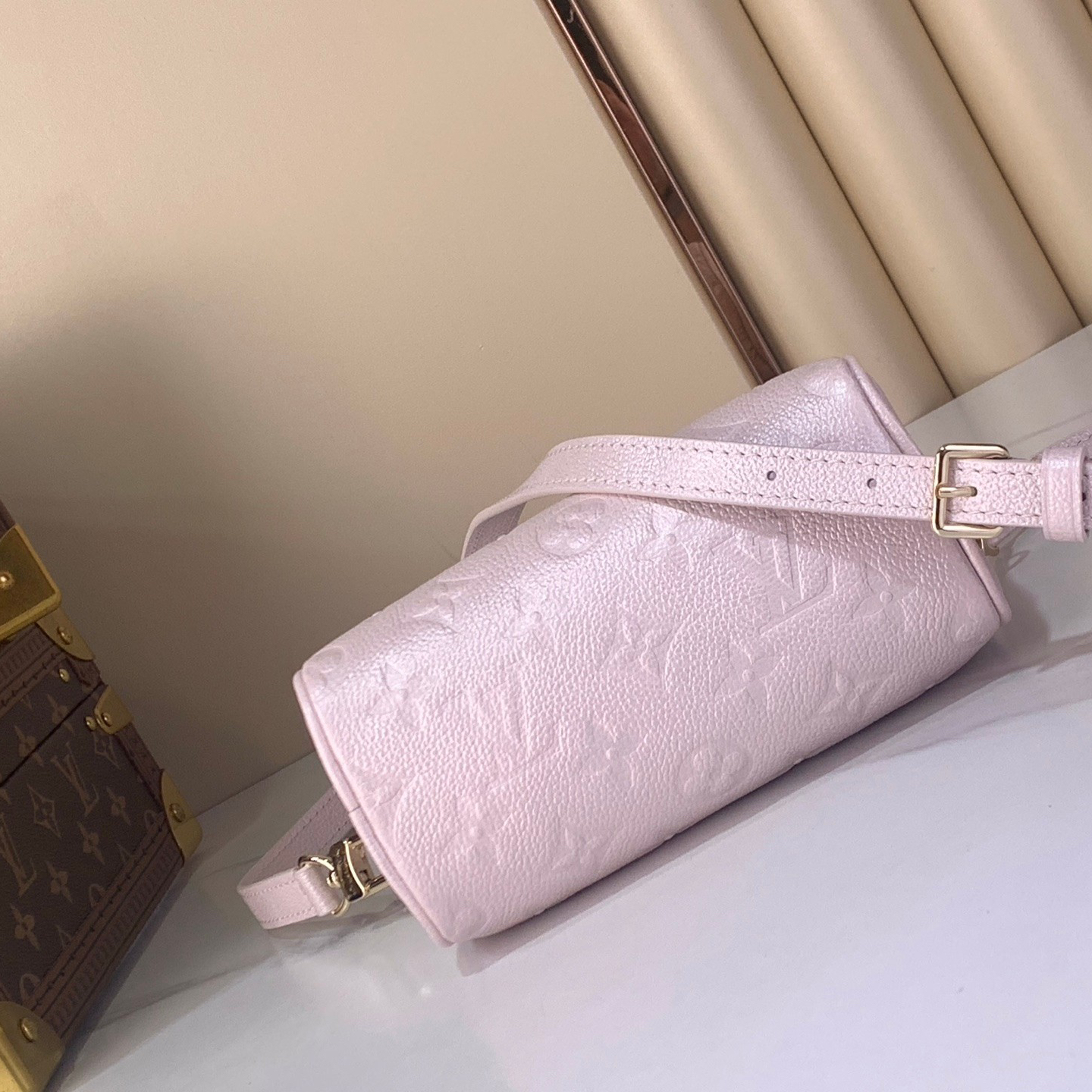 LV-Nano Speedy Pearl Powder Handbag