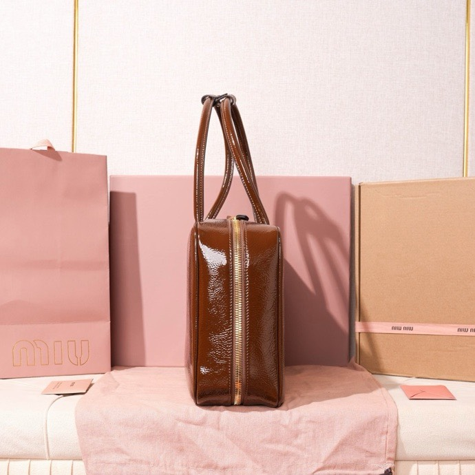 MiuMiu-Oil wax lacquered leather new tote bag