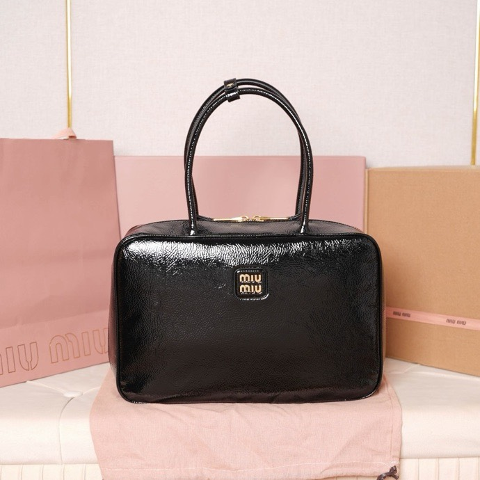 MiuMiu-Oil wax lacquered leather new tote bag