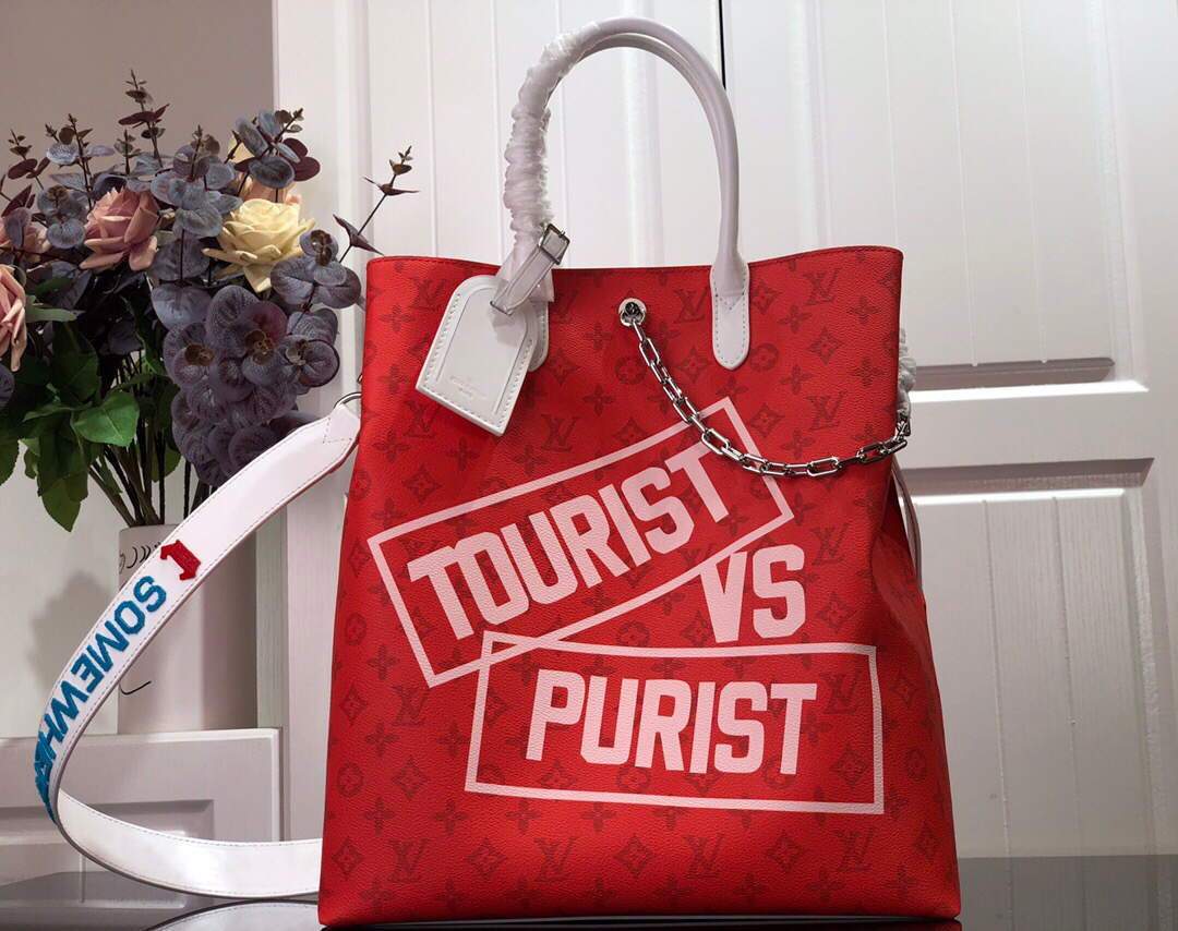 LV M46112 Louis Vuitton Carry It Bag 32cm Monogram Canvas Spring/Summer 2021 Collection Red