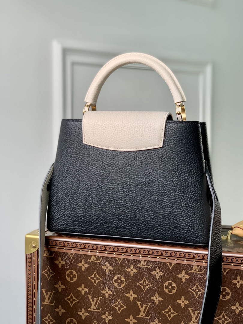 LV M21043 Louis Vuitton Capucines BB Handbag Black / Greige Doux / Scarlet
