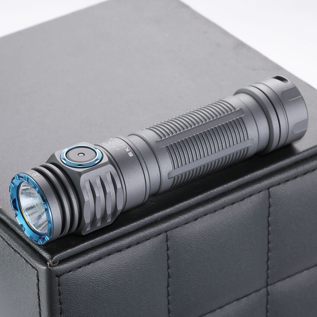 Skilhunt M200 V3 1400 Lumens EDC Flashlight