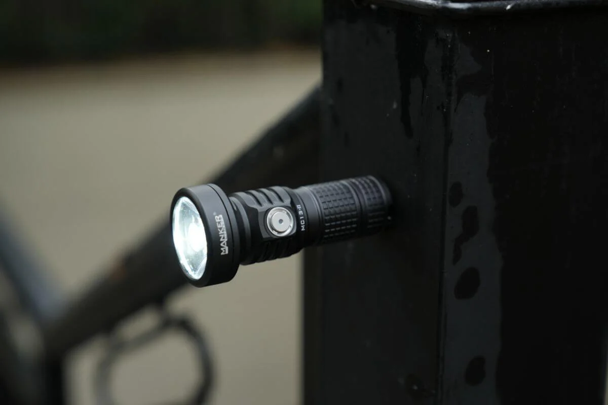 Mankerlight MC13 II 2000 Lumen SFT40 LED Flashlight