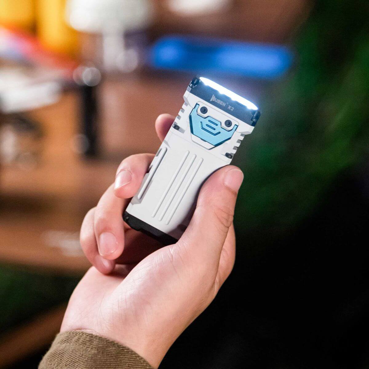 Wuben Lightok X2 2500lumen USB-C Rechargeable EDC Flashlight