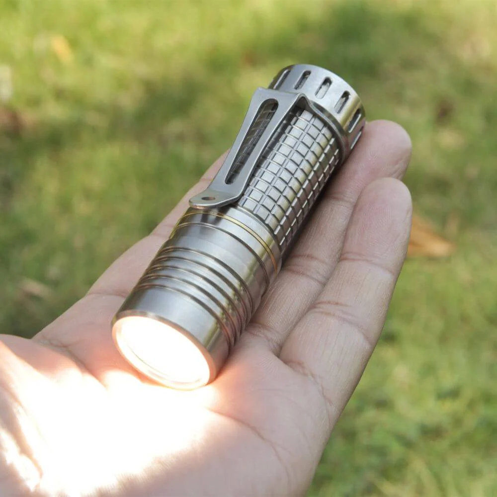 Maeerxu XT3 Titanium 3500LM EDC Flashlight
