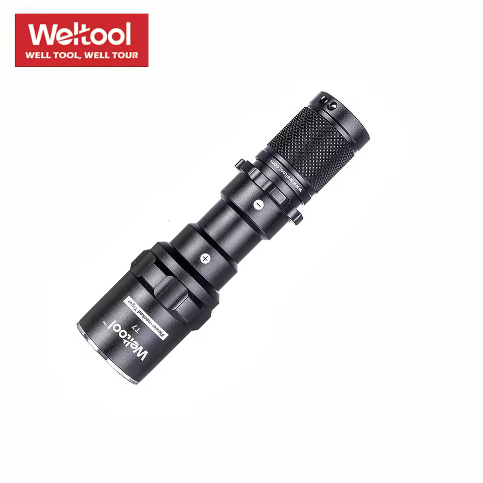 Weltool T7 “Flower-necked Tiger” AA Extended-Reach High-Output FlashlightWeltool T7 “Flower-necked Tiger” AA Extended-Reach Hig
