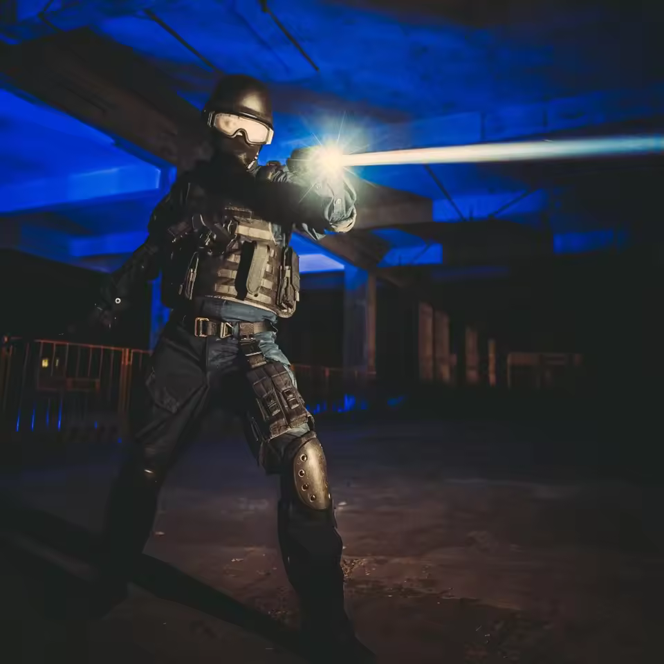 Weltool W3Pro TAC LEP Tactical Flashlight with 930 Lumen/540,000 Candela Burst