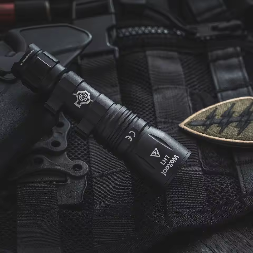 Black Weltool W35A White Light LED Mounted Light