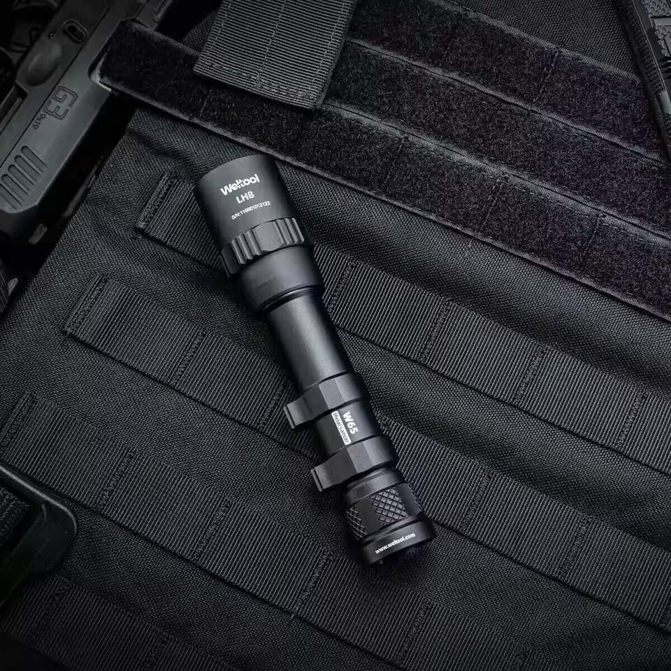 Weltool W65C, high lumen tactical light, 6500K, full size brightness 1750 lumen