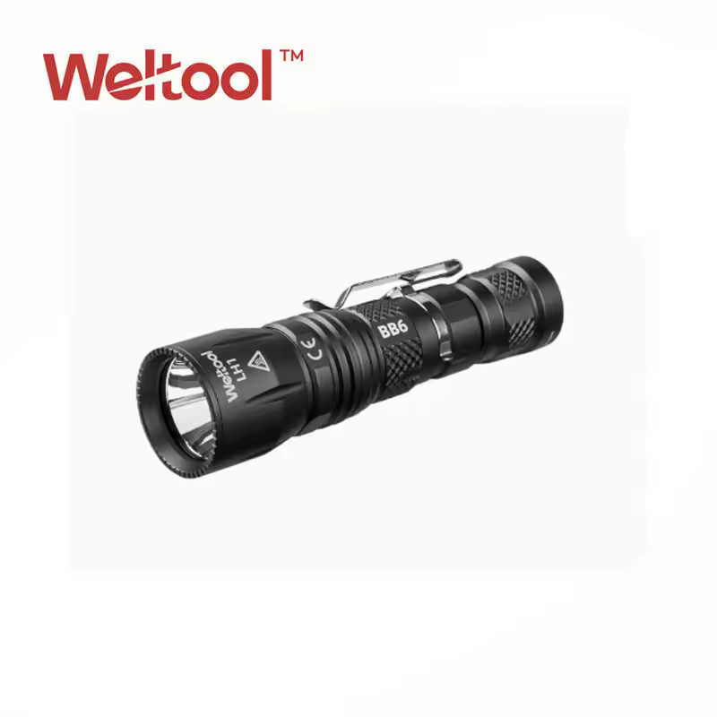 Weltool T13A single-chamber concentrated far-reaching tactical flashlight compact 89,000 K 686 lumens