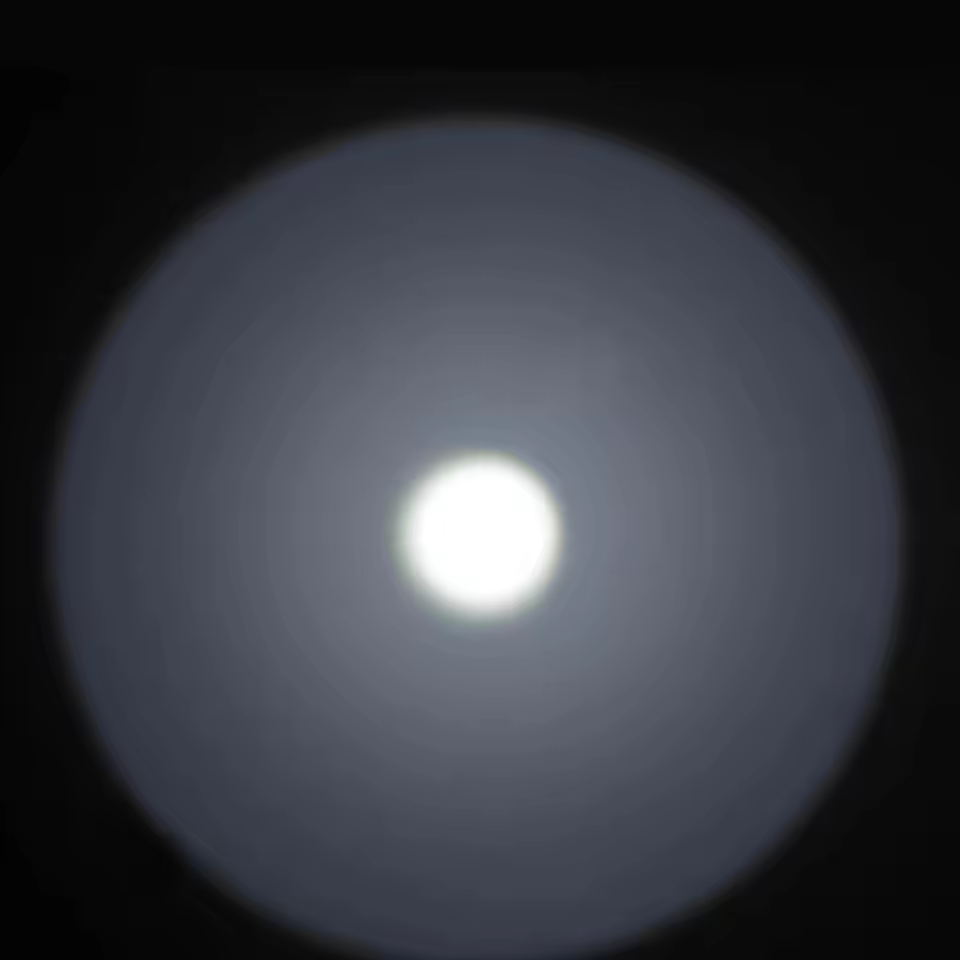 Weltool T13A single-chamber concentrated far-reaching tactical flashlight compact 89,000 K 686 lumens