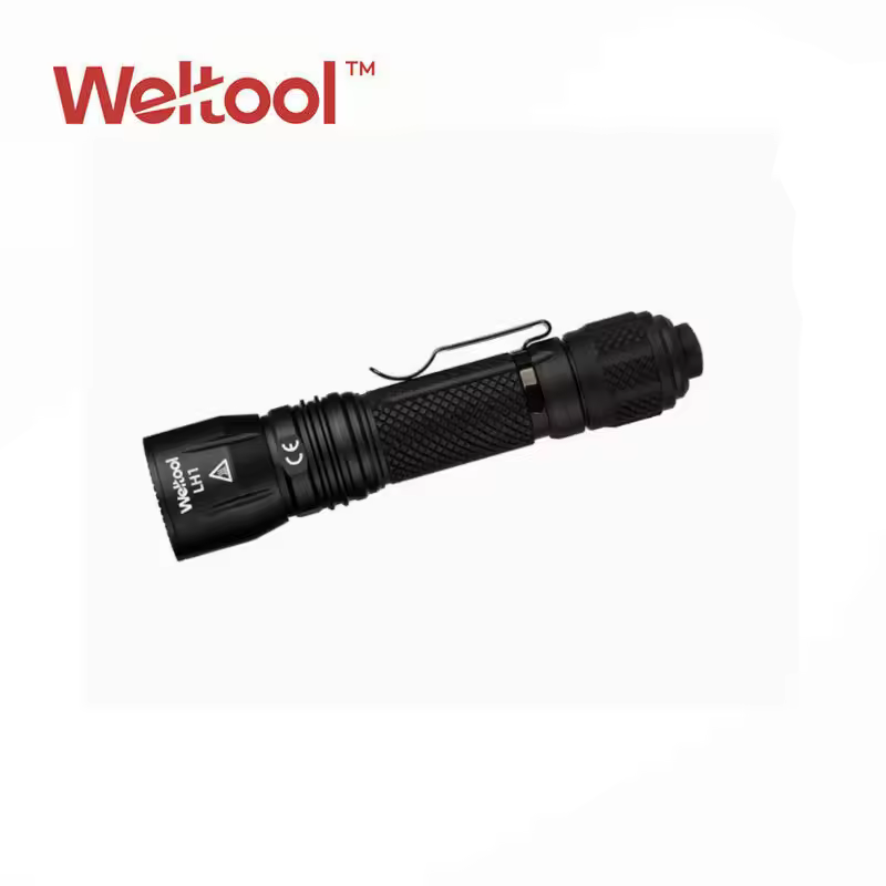 Weltool T14A single-chamber tactical flashlight 89,000 candela 686 lumens dark adapt focus long throw