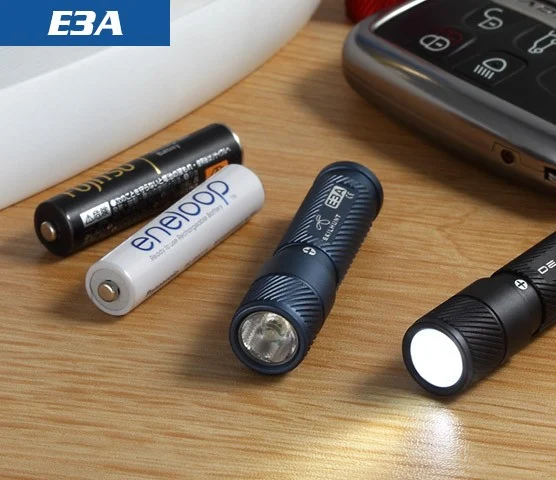 SKILHUNT  E3A AAA 100 lumens Pocket EDC Keychain Mini LED Flashlight