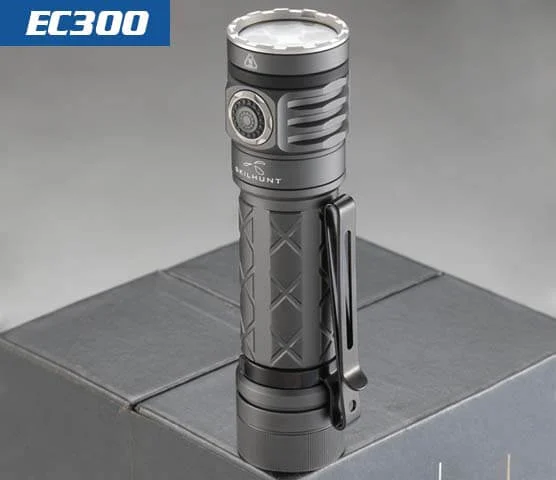 SKILHUNT  EC300 2600 lumens RGBW Multi-color 21700 Rechargeable LED flashlight