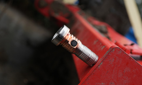 MANKERLIGHT MC13 II SBT90.2 Pocket EDC Flashlight - Titanium & Copper