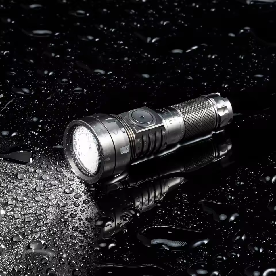 Lumintop GT NANO V3.0 Titanium flashlight with 10280 battery Long-range flashlight 400 meters 700 lumens mini powerful torch