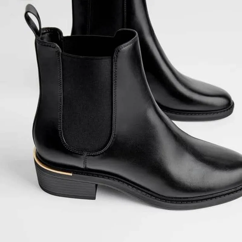Black Leather Women Chelsea Boots Round Toe