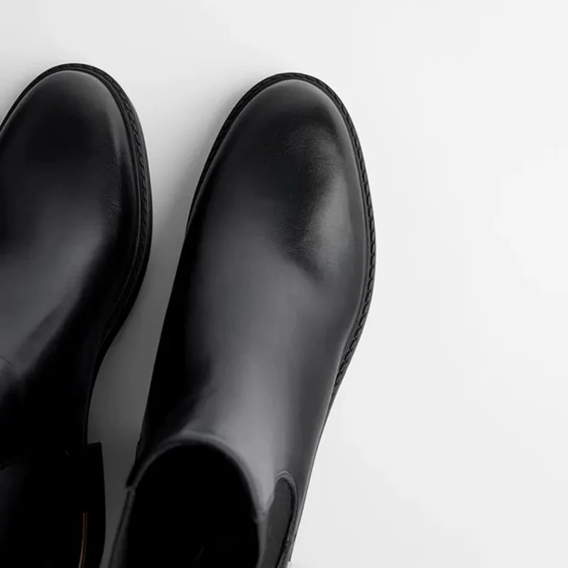 Black Leather Women Chelsea Boots Round Toe