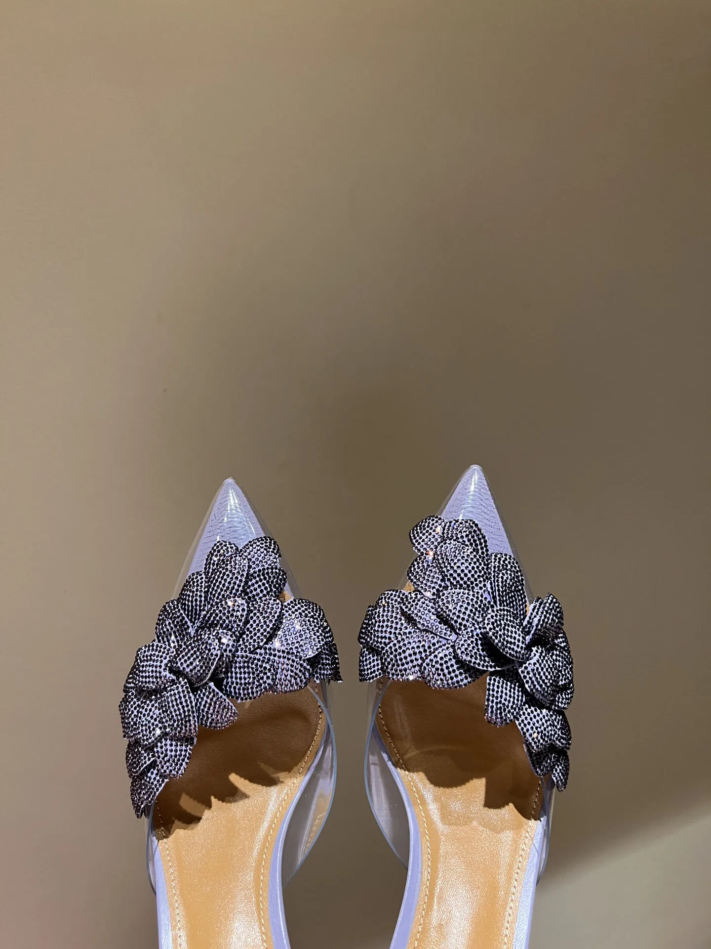 Women's Sexy Pointed Petal Water Diamond Transparent Crystal Heel