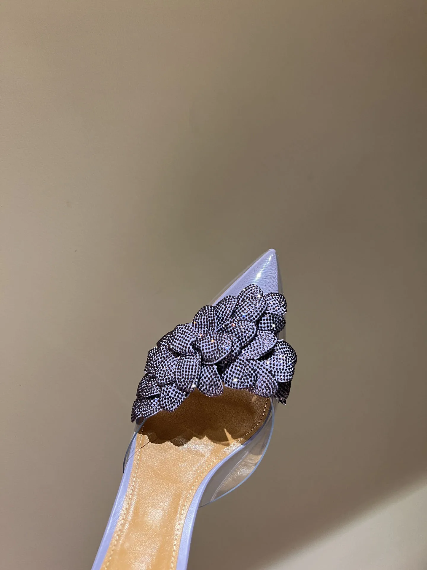 Women's Sexy Pointed Petal Water Diamond Transparent Crystal Heel