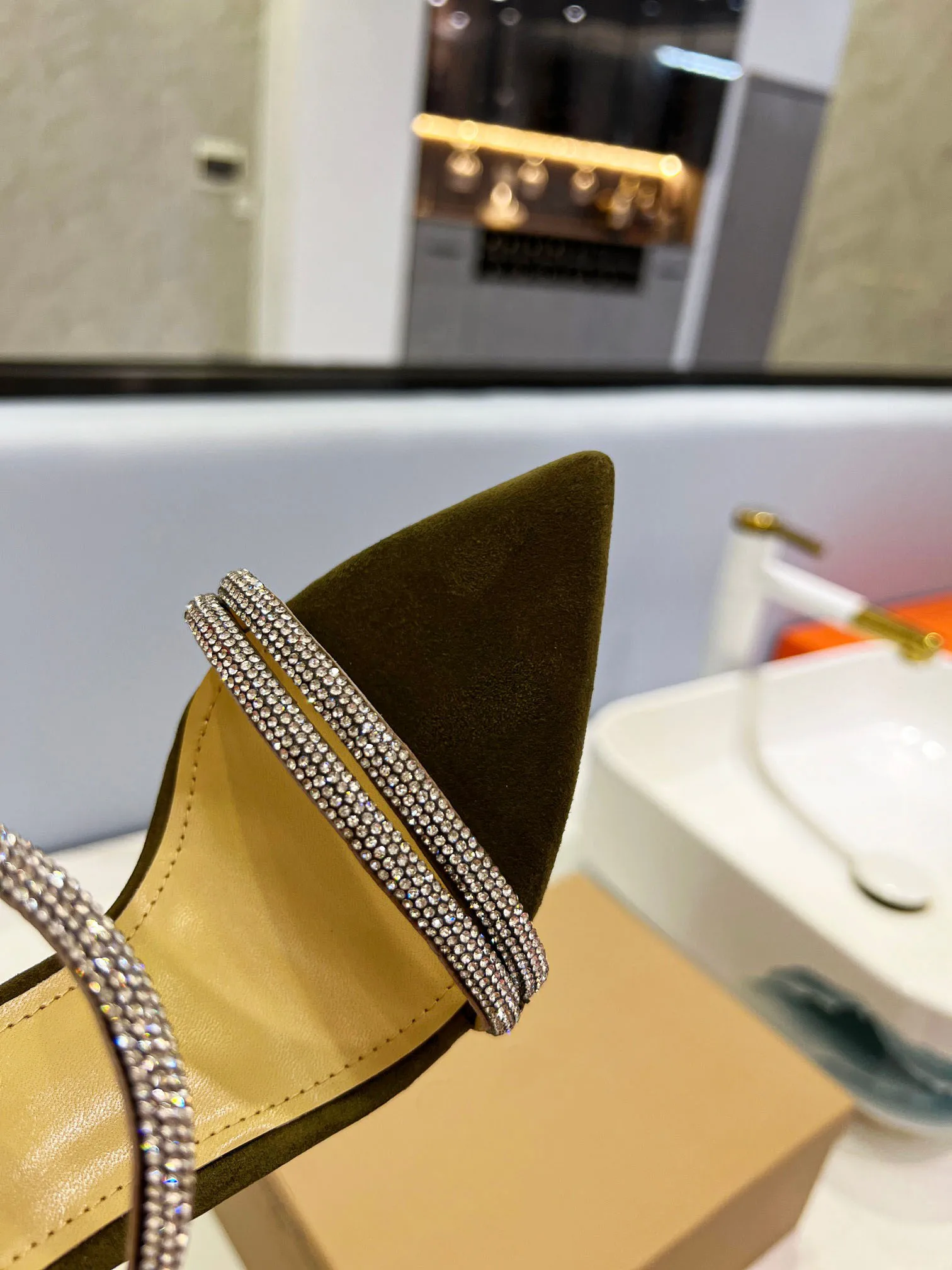 New Water Diamond Paired with Cashmere Fabric Pointed Thin Heels Sexy High Heel