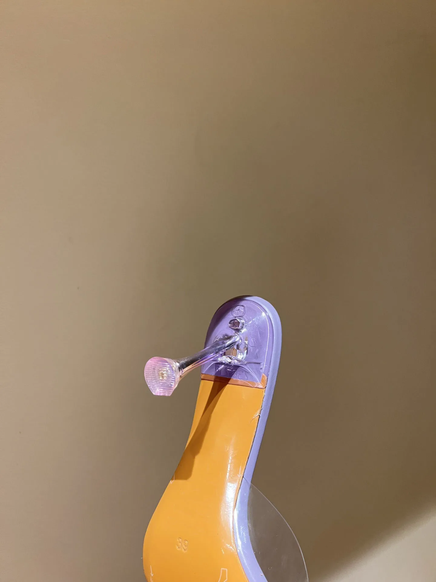 Women's Sexy Pointed Petal Water Diamond Transparent Crystal Heel