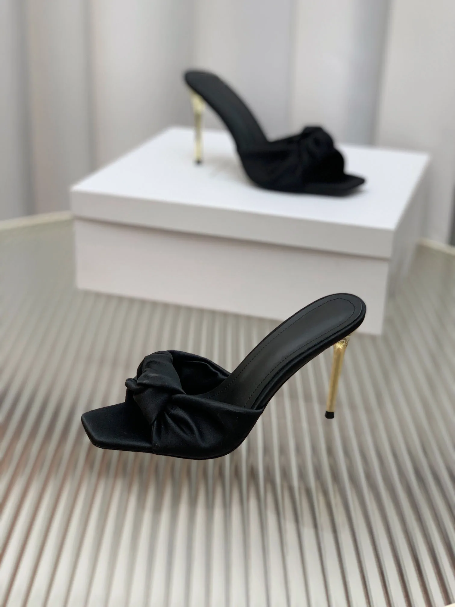 Summer New Thin High Gold Heel