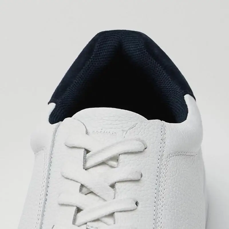 Men's Casual Lace-up Sneakers