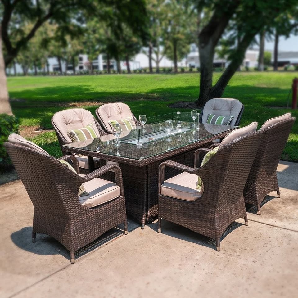 2020 Morden Living 7 pieces Hot Sell Outdoor Brown Wcker Fire Pit Dining Set